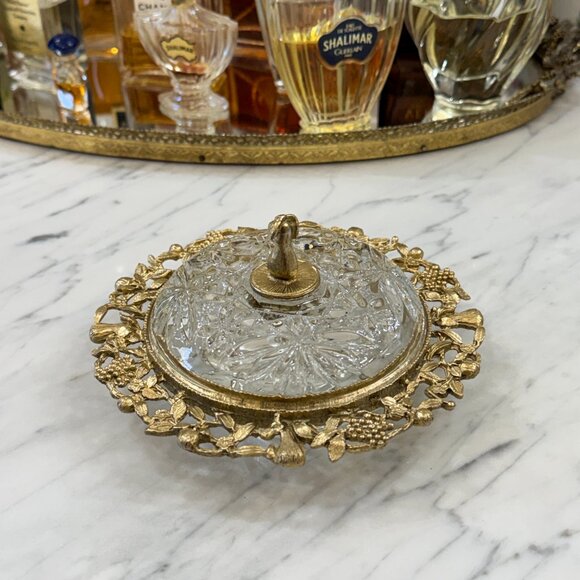 Vintage Hollywood Regency "Celest" Vanity Bowl with Lid - Picture 3 of 17